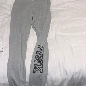 PINK BRAND NEW GREY LEGGINGS